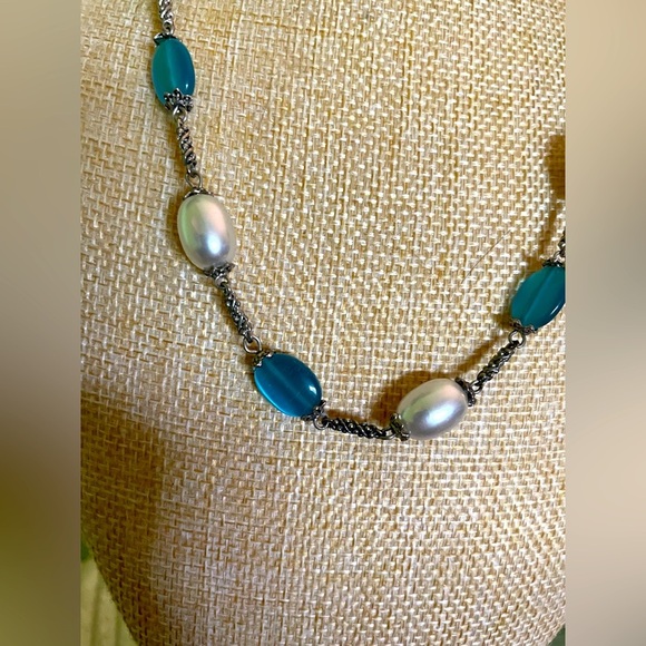 Elegant Teal and Silver Necklace - Picture 4 of 7